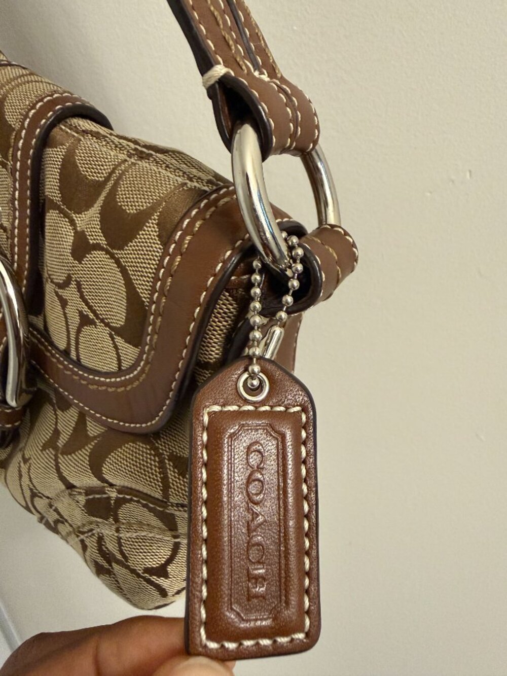 Coach Soho Khaki and Brown Signature Canvas. - Picture 3 of 4